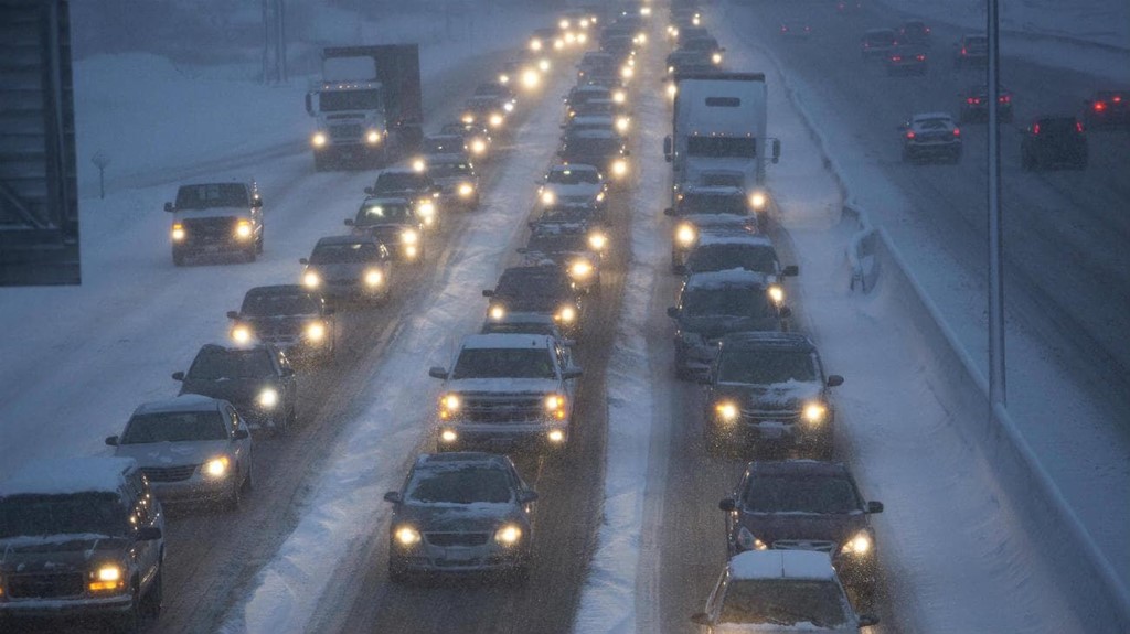 Consejos para conducir en invierno. ¿Cómo actuar ante una nevada?